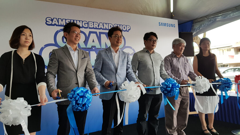 Samsung Opens Brand Shop in SS2 to Serve PJ Residents
