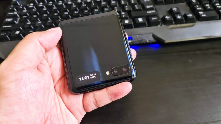 Samsung Galaxy Z Flip Preview