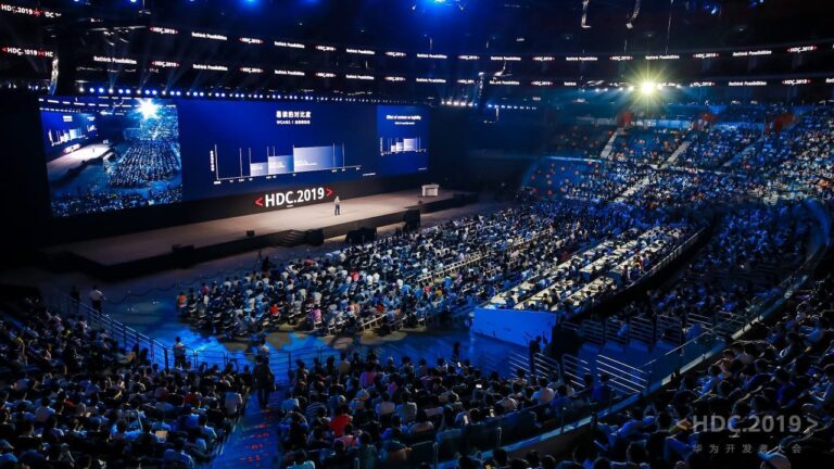 Huawei Mobile Device Users Hit 700 Million