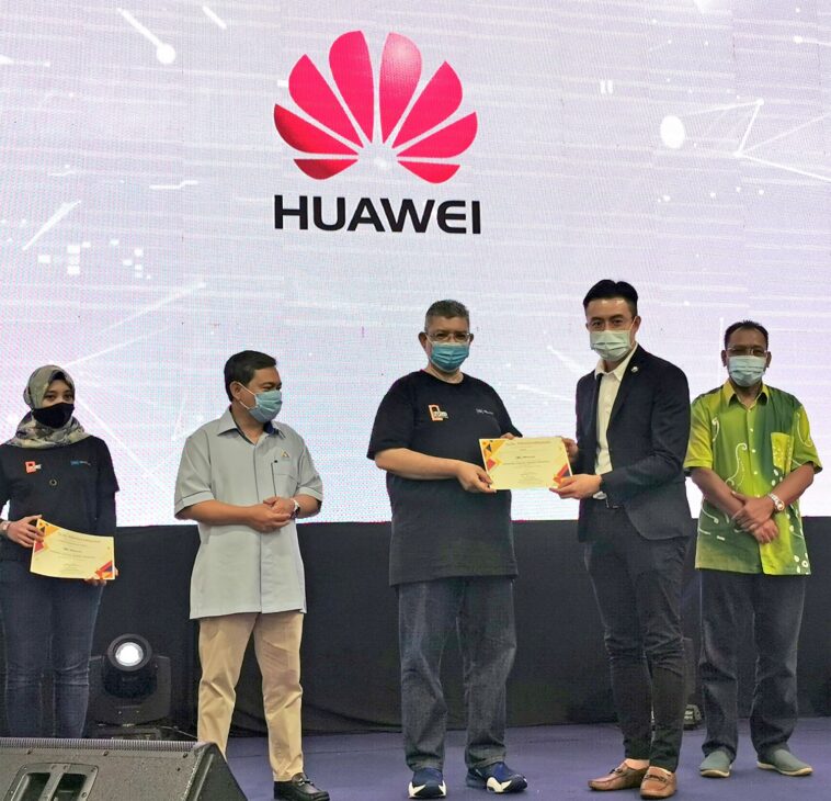 Huawei Malaysia Launches TECH4ALL Remote Education To Bridge Digital Divide