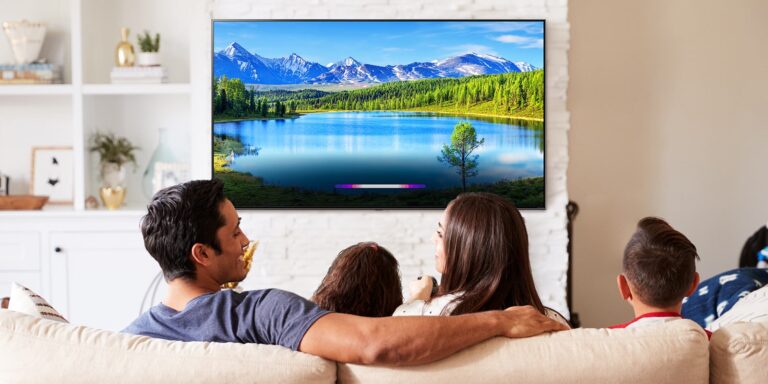 Inspiring Movies with Valuable Lessons That You Should Watch with Your Family
