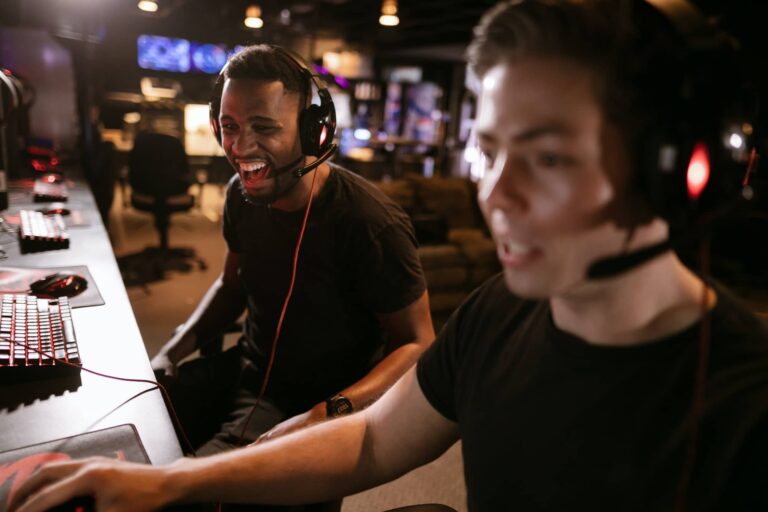 7 Types of Online Games to Kill Time and Keep You Entertained for Long Hours