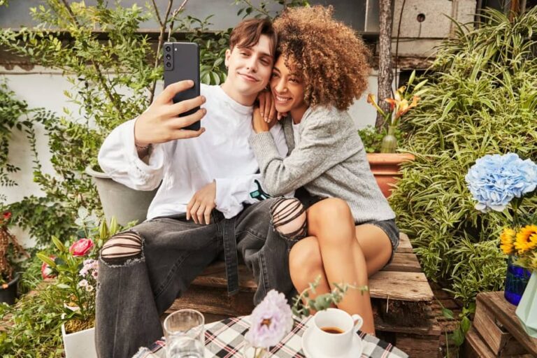 A Valentine’s Date to remember with the Galaxy S21 FE 5G