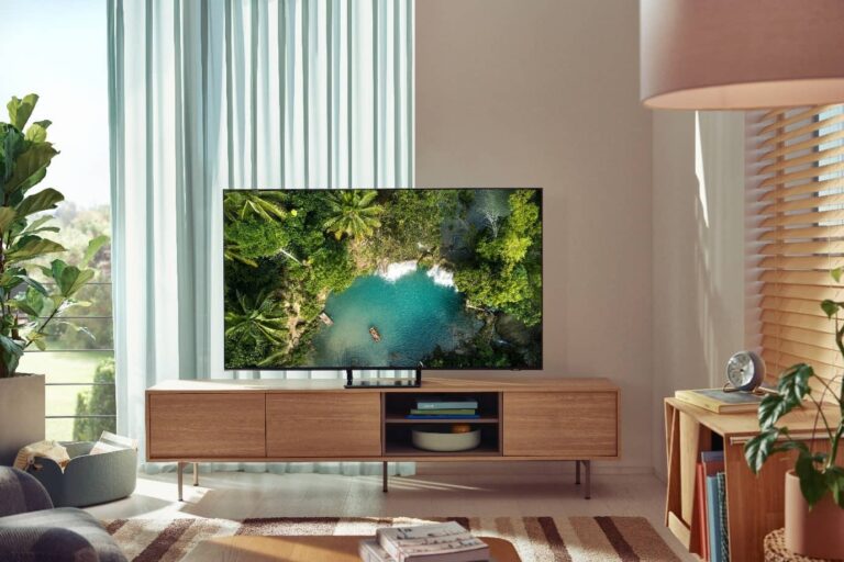 Easy on the Eyes and your Pocket – Samsung Crystal 4K UHD TV packs a punch.