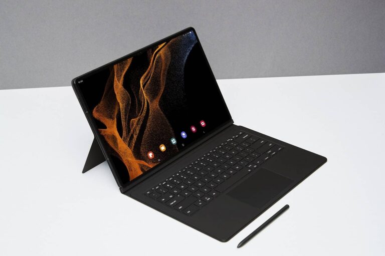Breaking the Rules with Galaxy Tab S8 Series:the Biggest, Boldest, Most Versatile Galaxy Tablet Ever