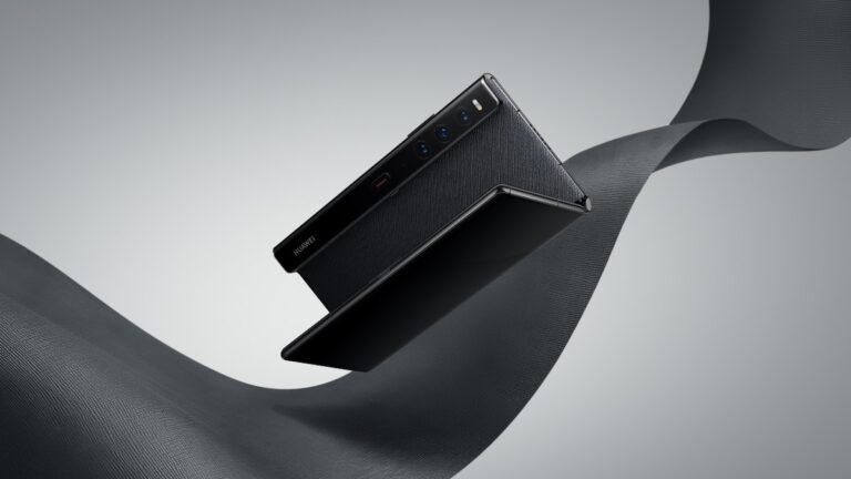 Redefining Foldable Phones with Incredibly Lightweight Design