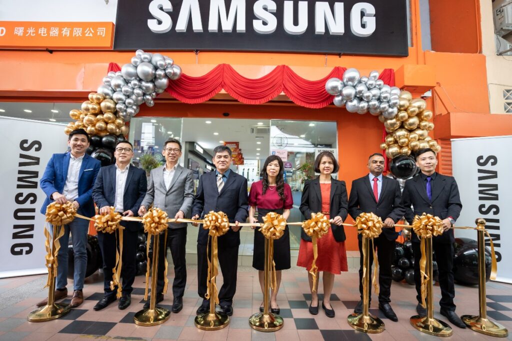 Samsung and Suria Jerai Electrical Celebrates Long Year Partnership