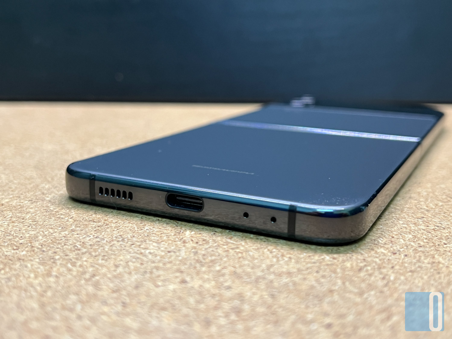 Samsung Galaxy Z Flip4 Long Term Review - Flexing All The Improvements