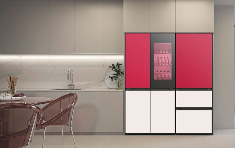 LG’s Refrigerator With Moodup Brings More Colorful Lifestyle in The Kitchen