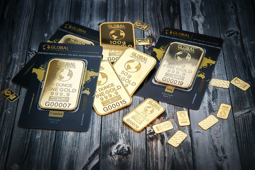 The Pros and Cons of Trading Gold