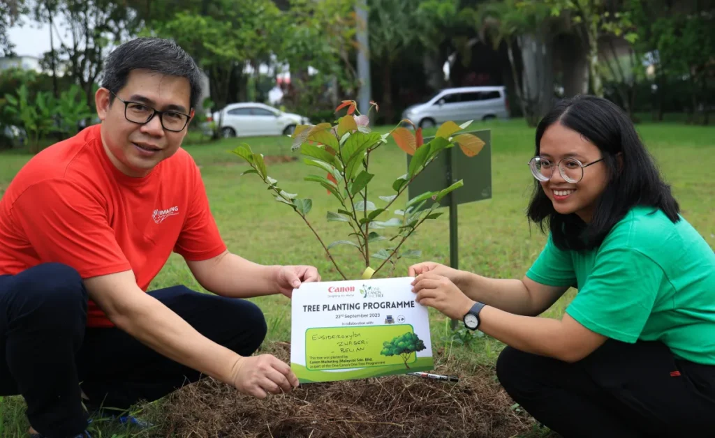 Canon's One Canon One Tree Campaign Heads East to Kuching
