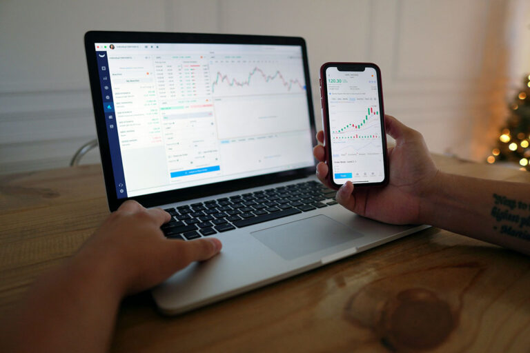 Using Machine Learning Algorithms to Optimize Performance in Cent Account Forex Trading