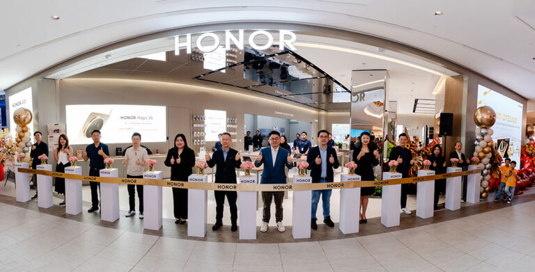 HONOR Magic V5 Sells Out, Draws Massive Crowd to JB Flagship Store