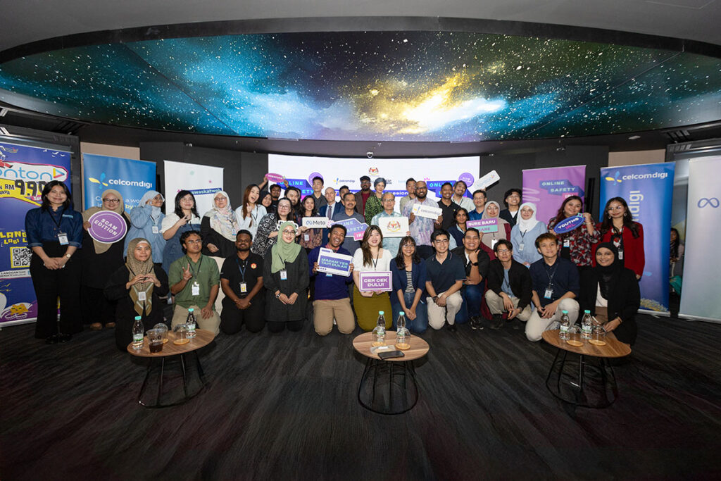 Online Safety IRL Empowers New Generation to Fight AI-Driven Scams Online Safety IRL Empowers New Generation to Fight AI-Driven Scams