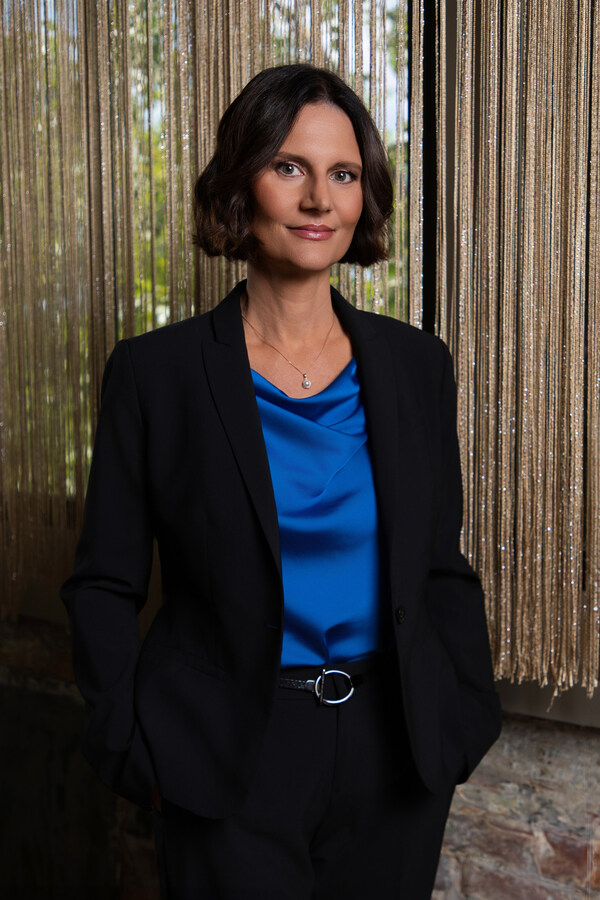 Fotona Appoints Aimee Desrosiers as Global Chief Marketing Officer Fotona Appoints Aimee Desrosiers as Global Chief Marketing Officer