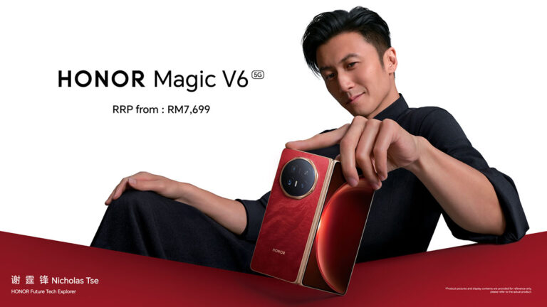 Eager Crowds Line Up for the HONOR Magic V6 First-Day Sales
