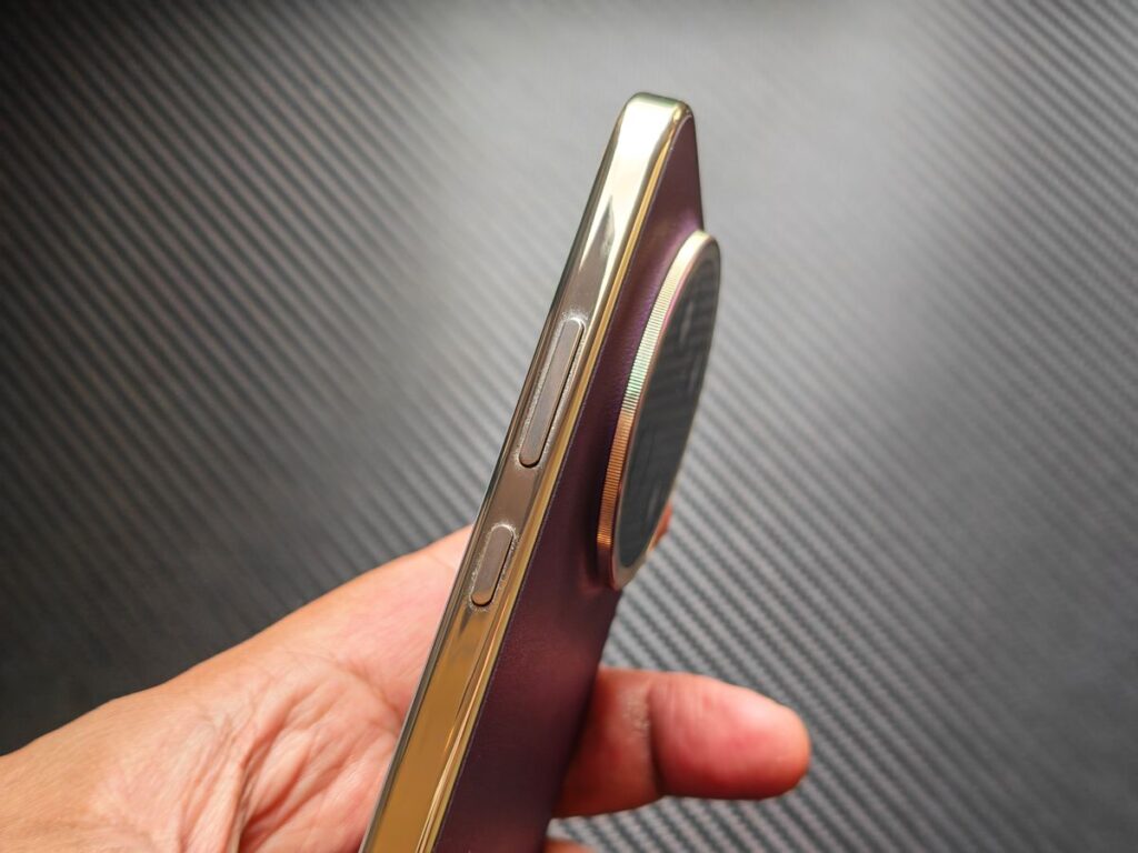 HONOR X9e Pro Review: The Phone That Survived an Airsoft Gun and My Battery Anxiety HONOR X9e Pro