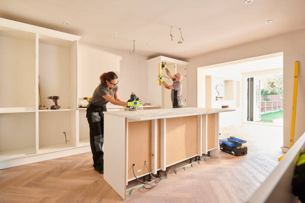 Elite Builder Renovation Expands Design-Build Home Remodeling Across Tampa Bay – Kitchen, Bath, Fireplace and Outdoor Living